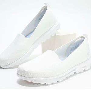 Skechers White GOwalk Classic Washable Slip-Ons Size 6 Wide